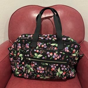 Vera Bradley triple compartment weekender bag in winterberry